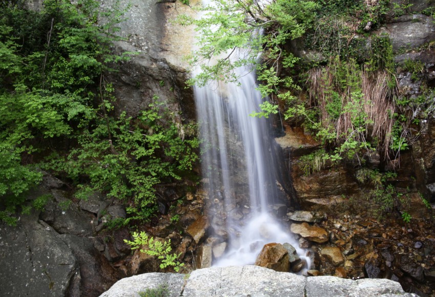 Cascade, canyoning et piscines naturelles en Corse Orientale